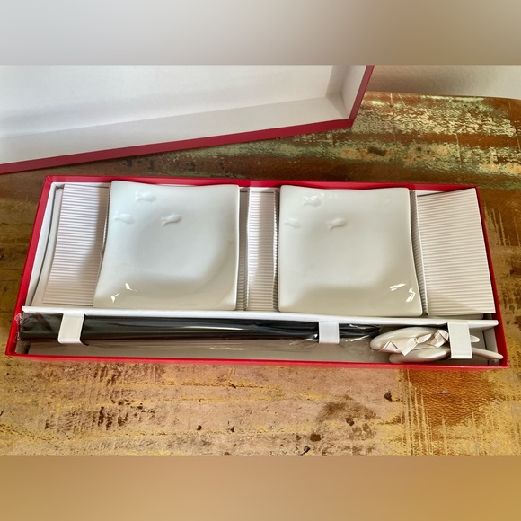 Crate&Barrel Sushi For Two Dish Set - Picture 6 of 10